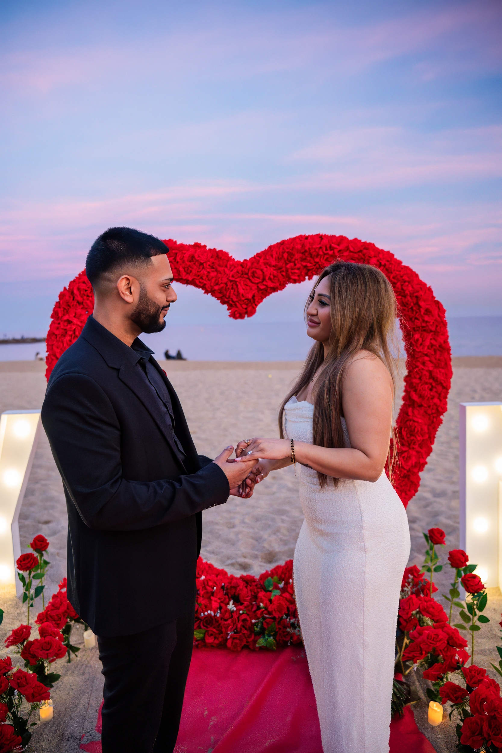 Romantic proposal by the sea in Barcelona